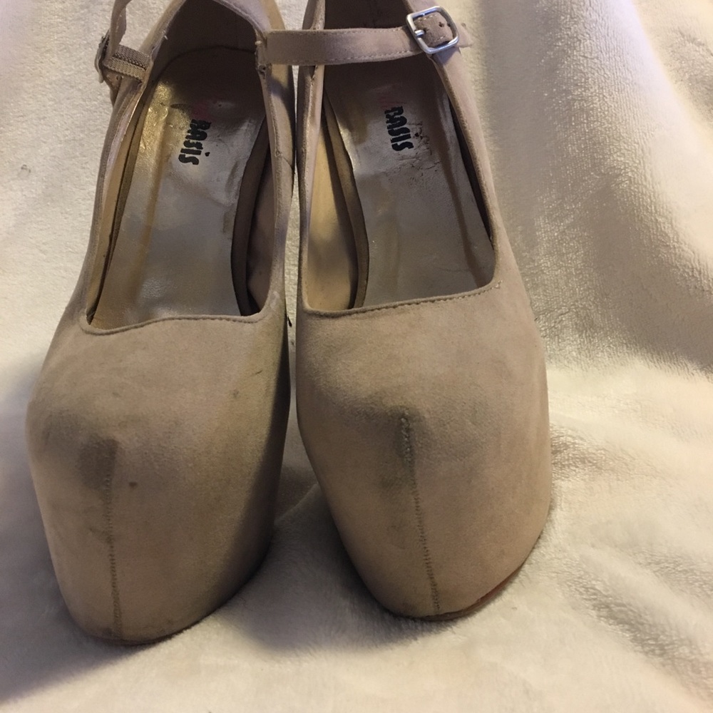 Stilettos - Picture 2 of 3